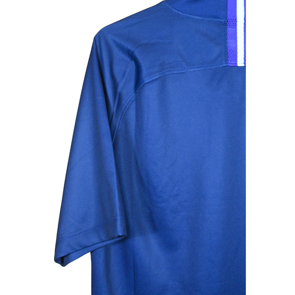 5623785