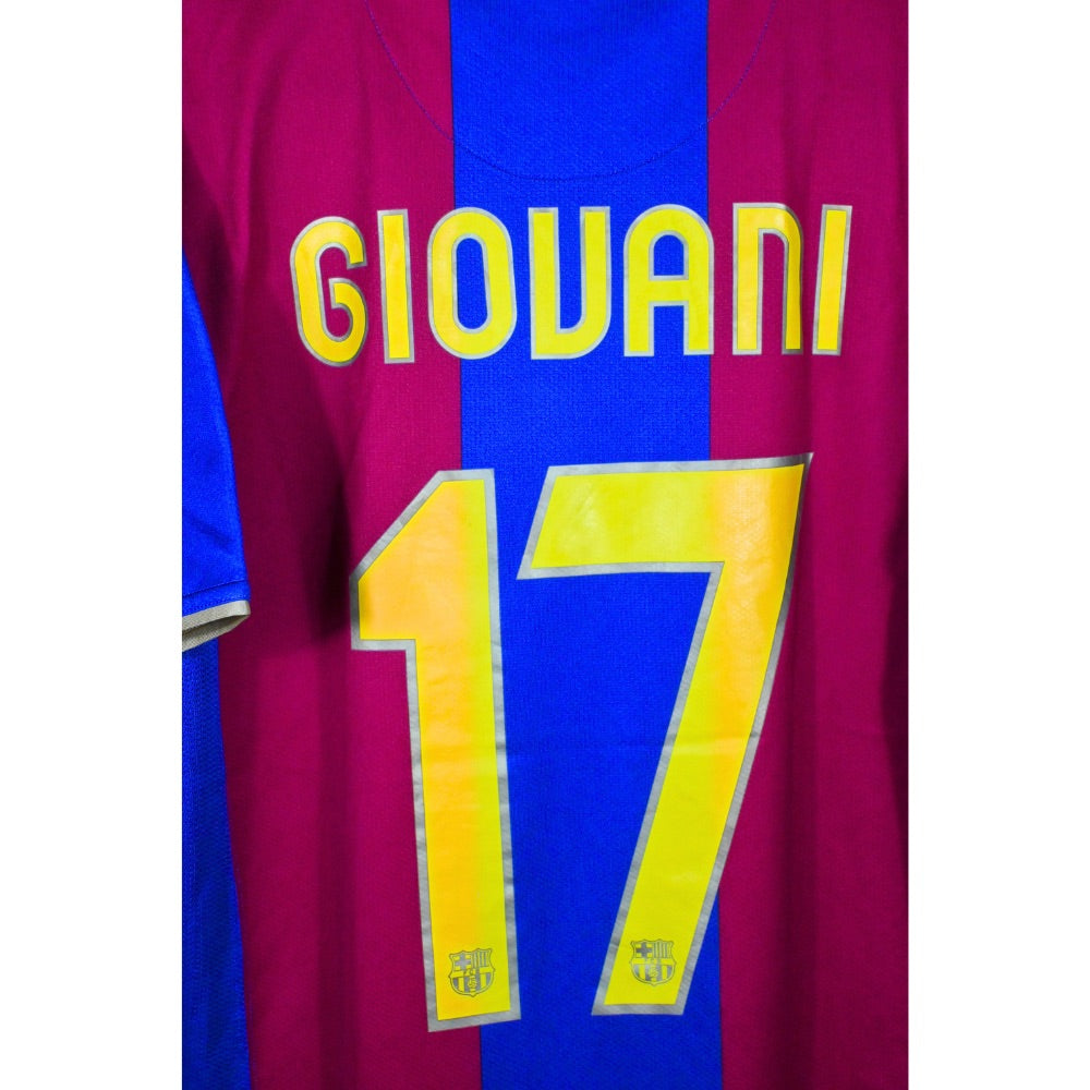 7011648